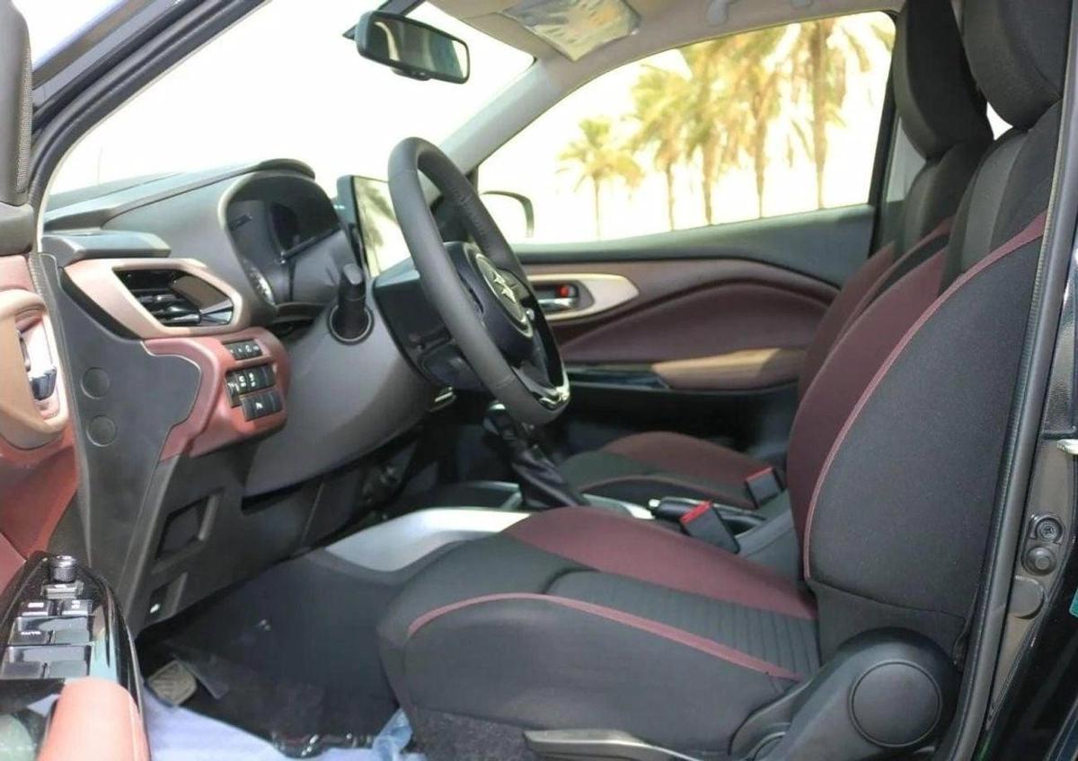 Suzuki Fronx GLX 1.5P AT MY2024 – BLUISH BLACK PEARL-8-8