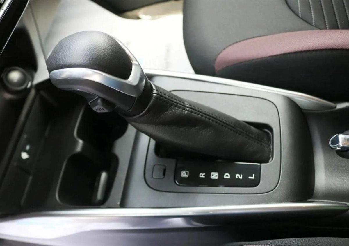 Suzuki Fronx GLX 1.5P AT MY2024 – BLUISH BLACK PEARL-19-19