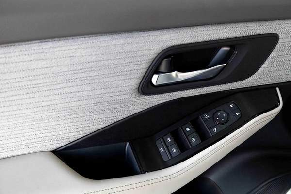 Nissan X-Trail S