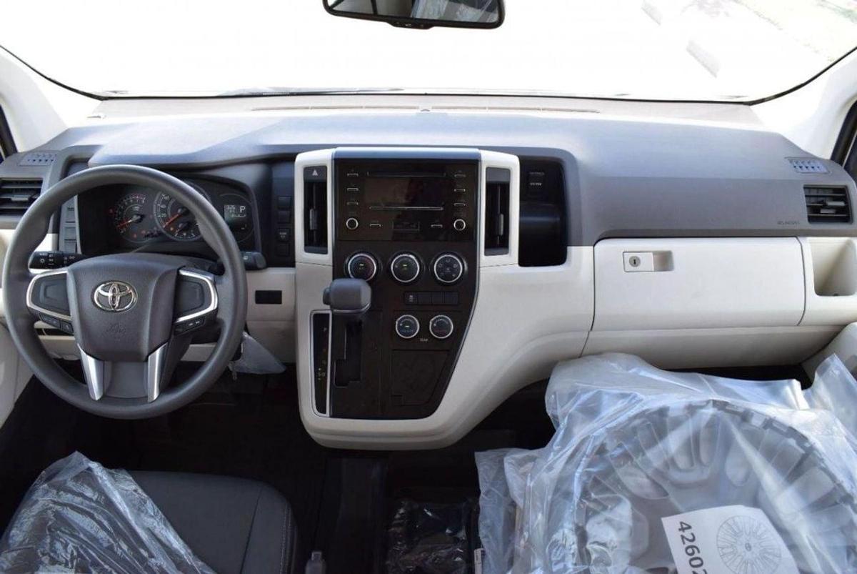 Toyota Hiace HIACE 3.5L 14 SETER-5-5