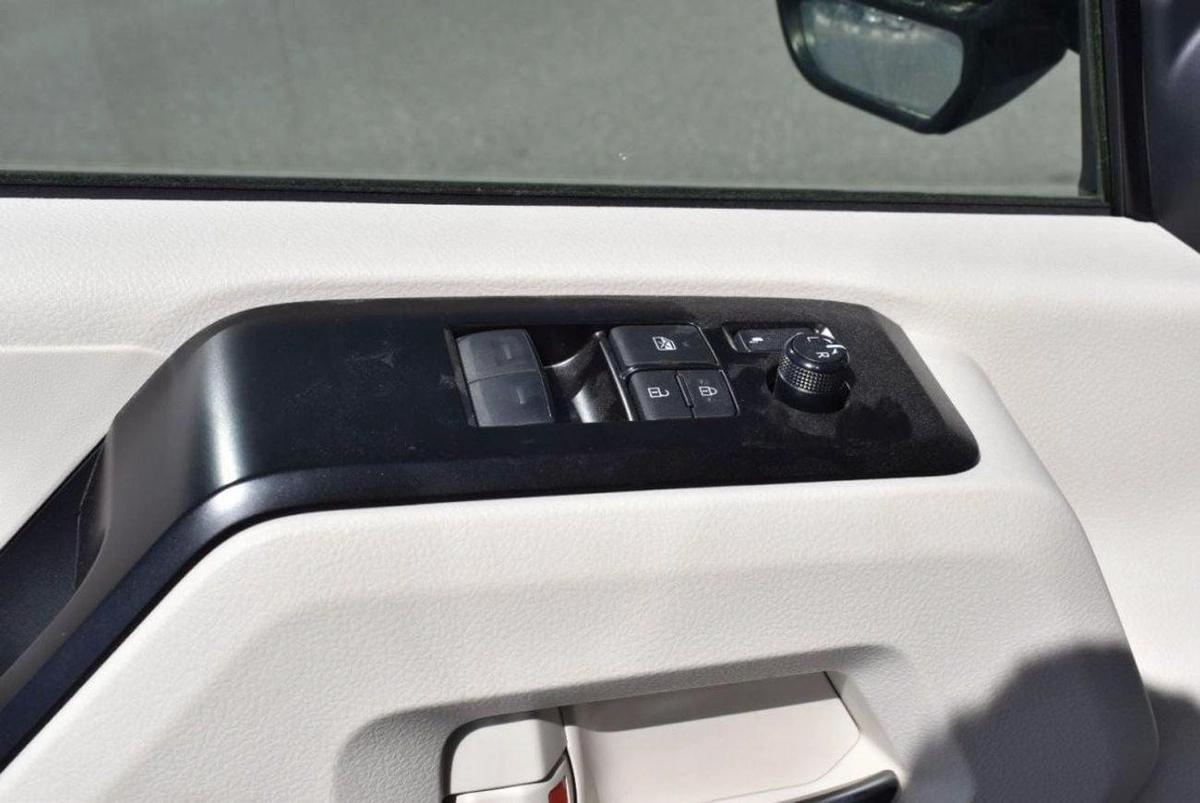 Toyota Hiace HIACE 3.5L 14 SETER-16-16