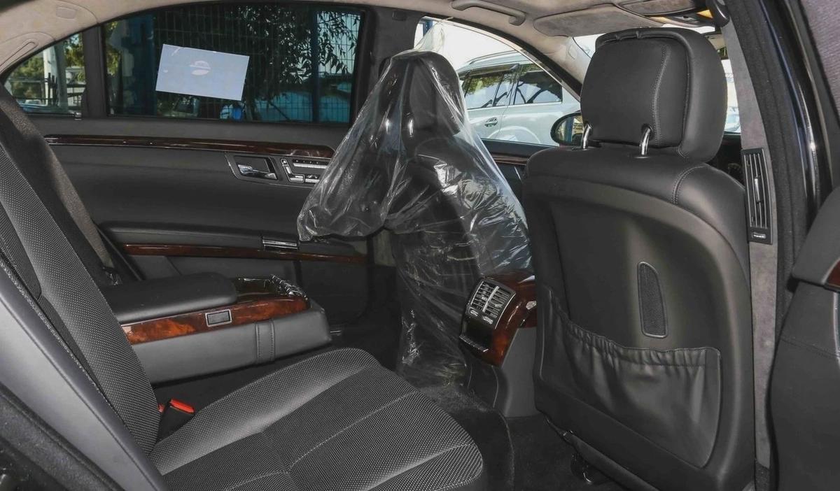 Mercedes Benz S600 LARGE-5-5