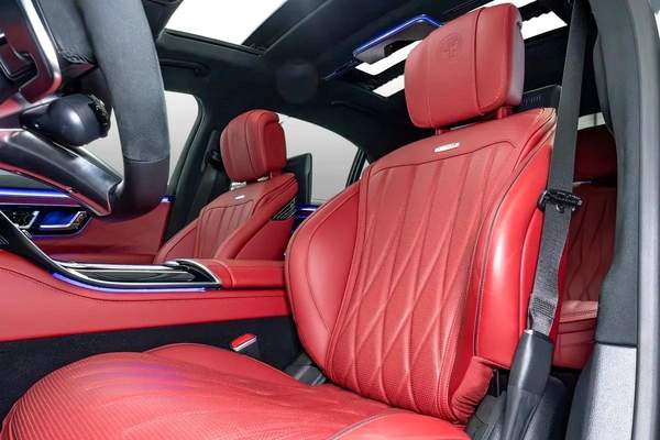 0% DOWNPAYMENT | MERCEDES-BENZ SERVICE AND WARRANTY PACKAGE | AED 12,937 P/M