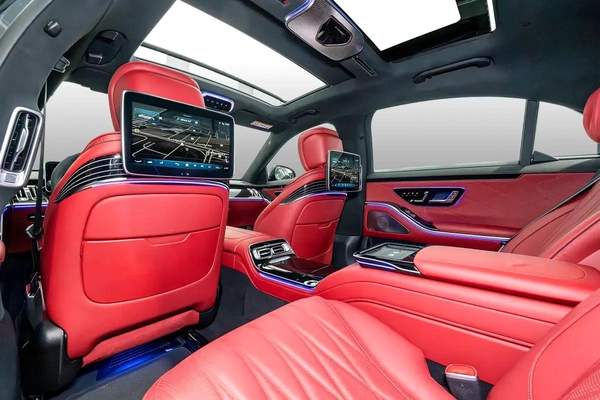 0% DOWNPAYMENT | MERCEDES-BENZ SERVICE AND WARRANTY PACKAGE | AED 12,937 P/M