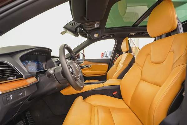 AED 1394 PM | VOLVO XC90 B6 INSCRIPTION 2018 | FULL AGENCY SERVICE HISTORY | 7- SEATER |1 YEAR WRNTY