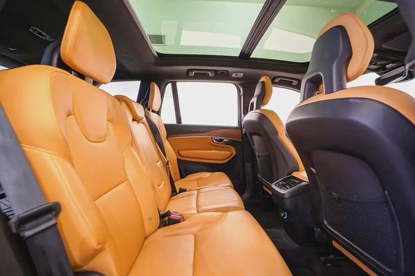 AED 1394 PM | VOLVO XC90 B6 INSCRIPTION 2018 | FULL AGENCY SERVICE HISTORY | 7- SEATER |1 YEAR WRNTY