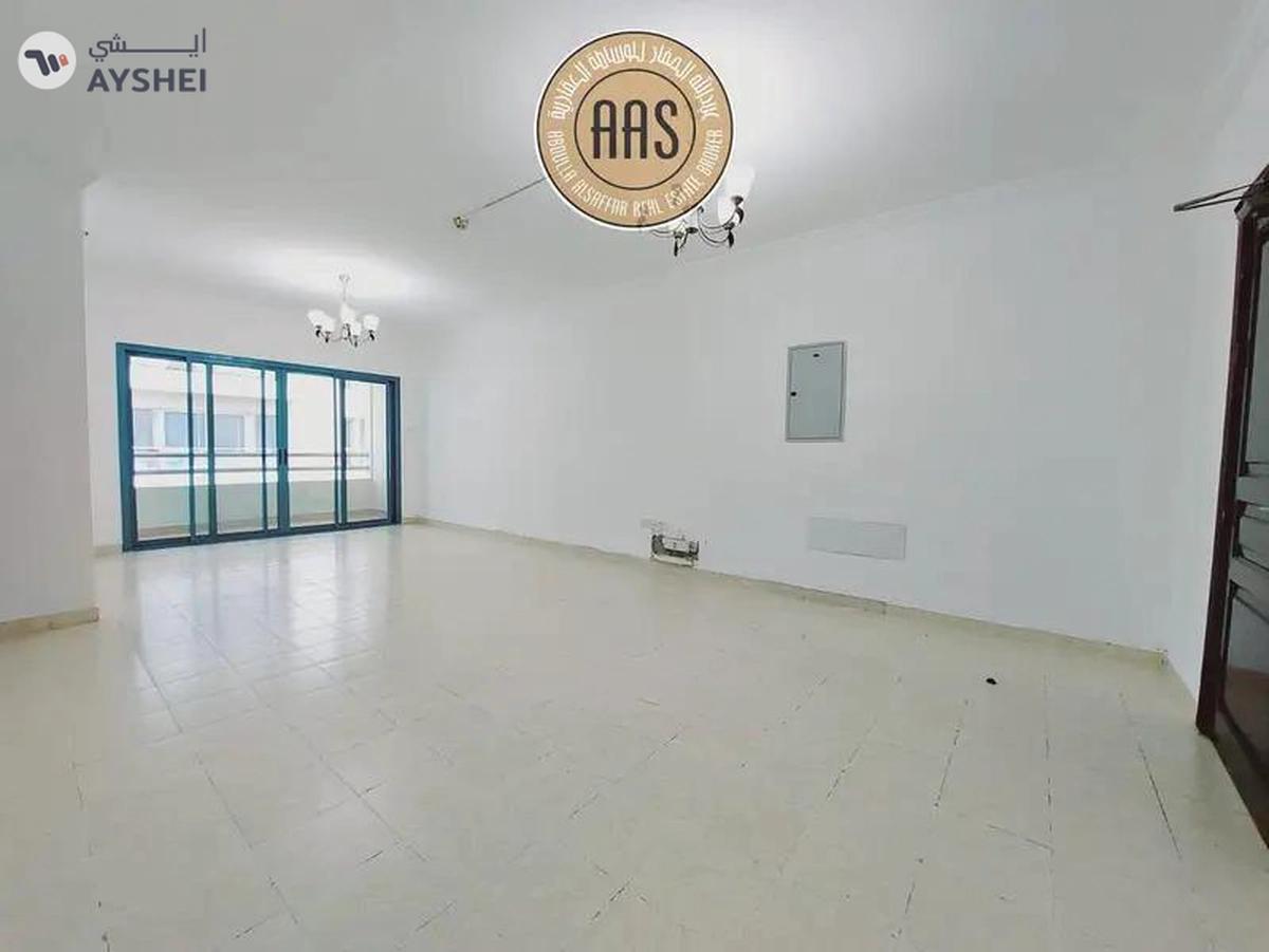 In prime location Near to mulla plaza huge 2bhk with all amenities-2-2