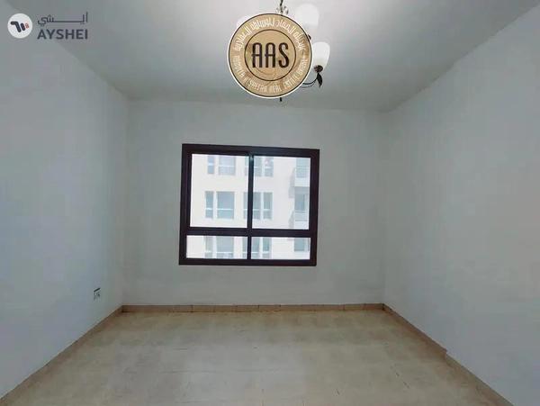 In prime location Near to mulla plaza huge 2bhk with all amenities