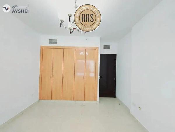 In prime location Near to mulla plaza huge 2bhk with all amenities