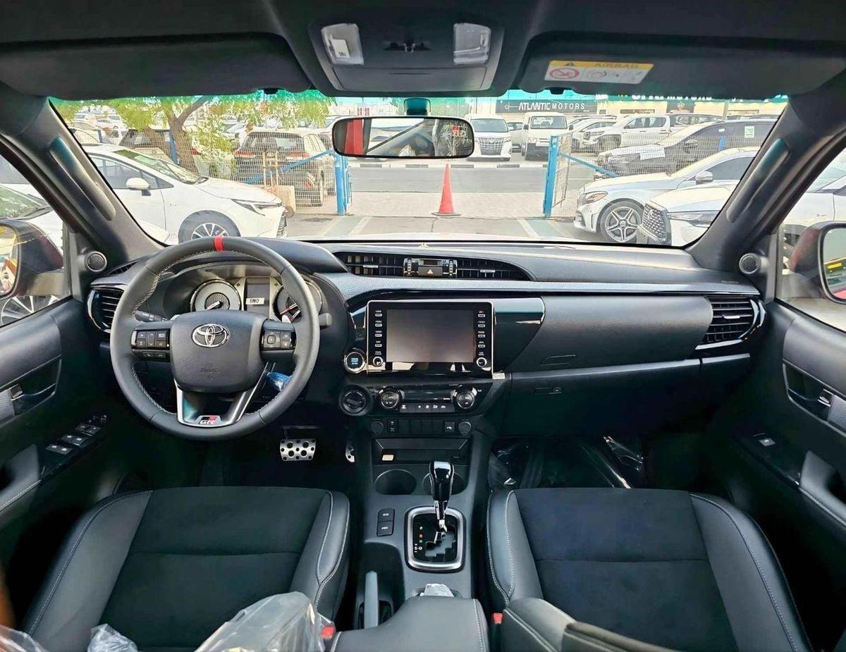 Toyota Hilux GR SPORT DUAL TONE /4.0L V6 PETROL / BLIND SPOT / 360*CAMERA / DRIVER PWR SEATS (CODE#H4GRY)-9-9