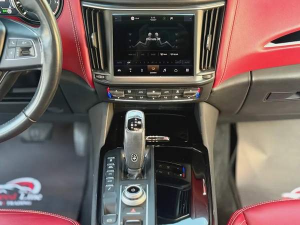 Maserati Levant Q4 Gcc Full Service History Super Condition