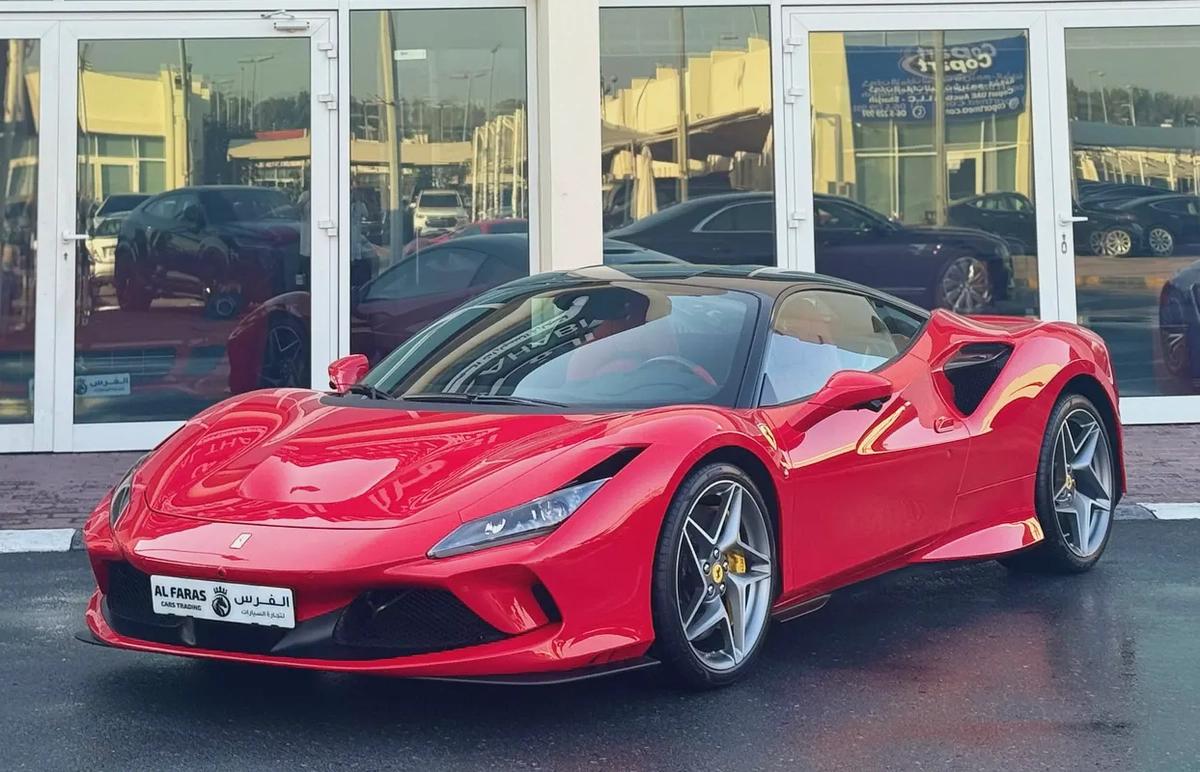 Ferrari F8 TRIBUTO 2022 low mileage full carbon full service history-3-3