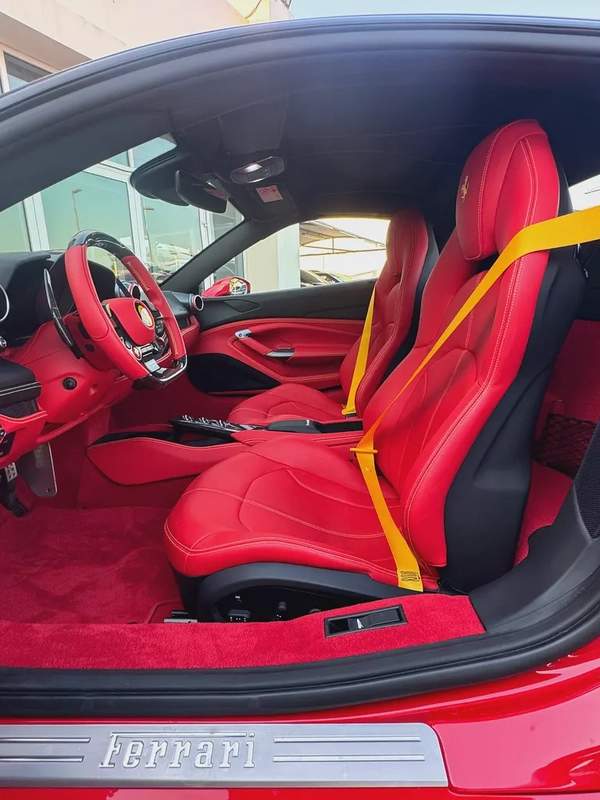 Ferrari F8 TRIBUTO 2022 low mileage full carbon full service history