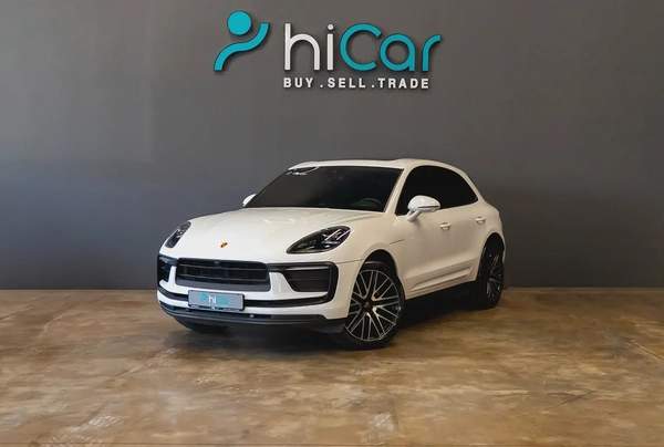 AED 4,407 pm • 0% Downpayment • Porsche Macan Chrono Package • 1 Year Warranty