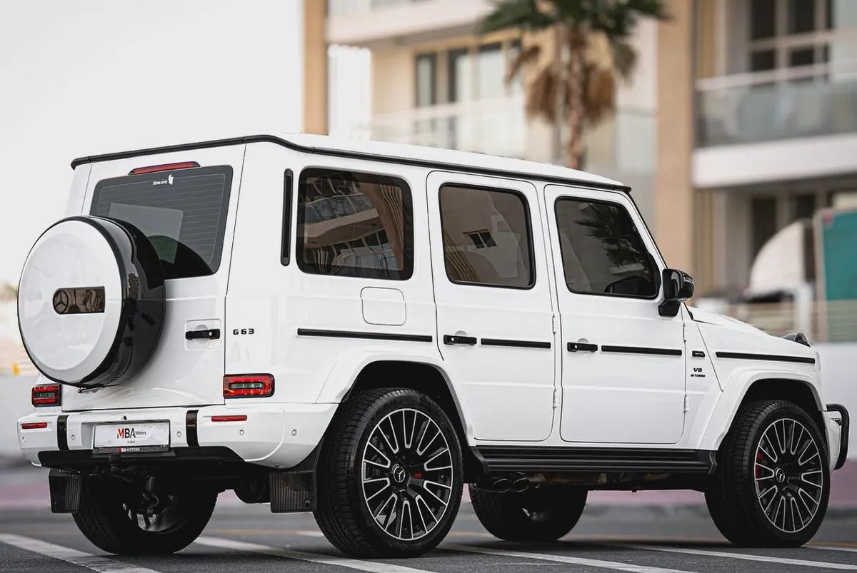 2025 | Mercedes G63 2025 | 3K KM only | Warranty | DoubleNP | White-4-4