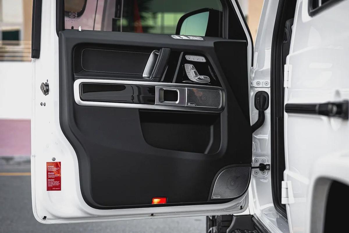 2025 | Mercedes G63 2025 | 3K KM only | Warranty | DoubleNP | White-7-7