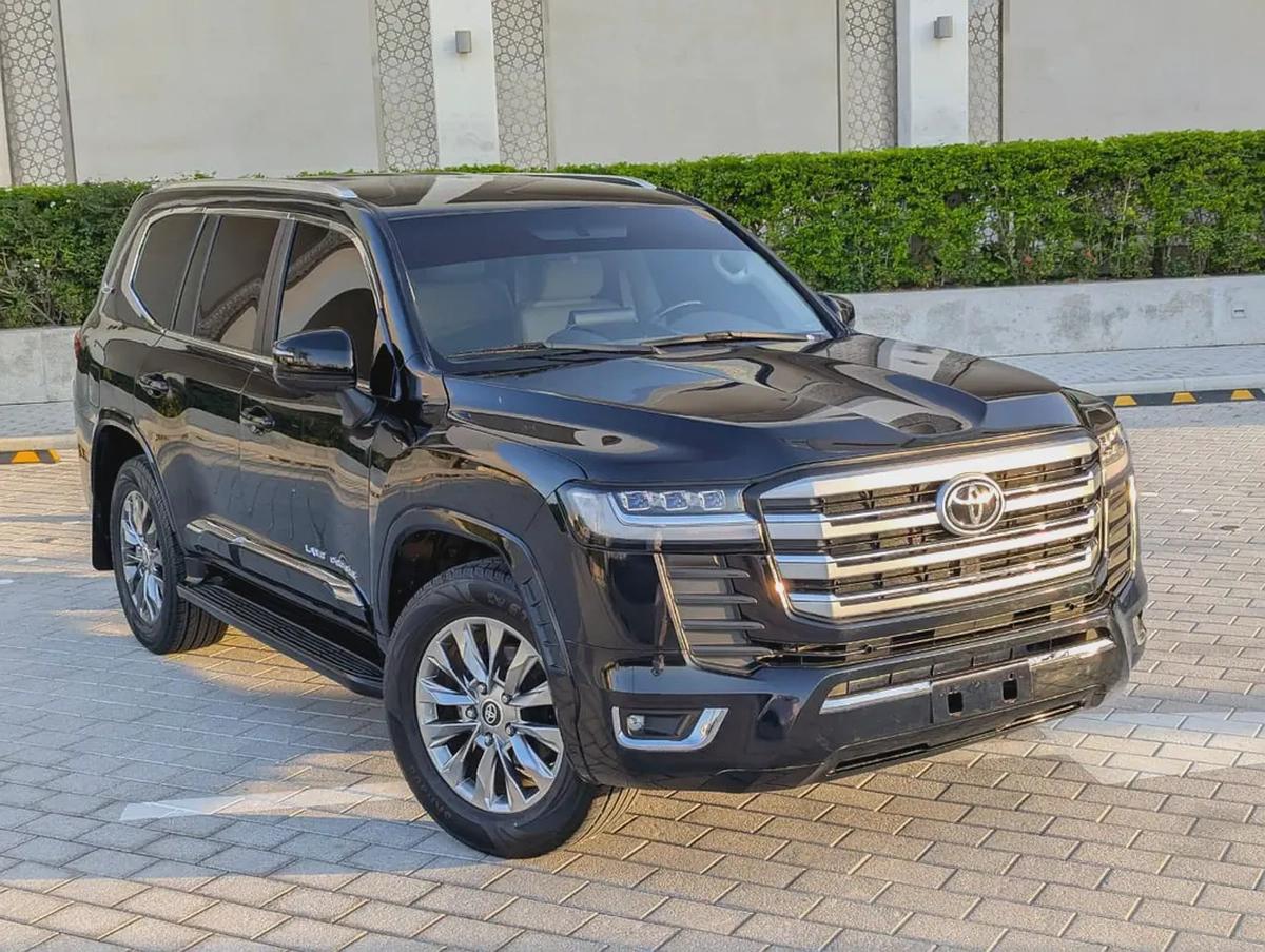 Toyota Land Cruiser GXR 2020 Facelifted 2025 - GCC Specs - Excellent Condition-0-0