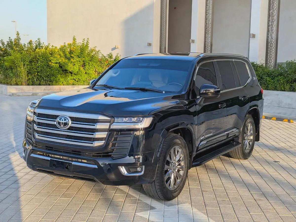 Toyota Land Cruiser GXR 2020 Facelifted 2025 - GCC Specs - Excellent Condition-1-1