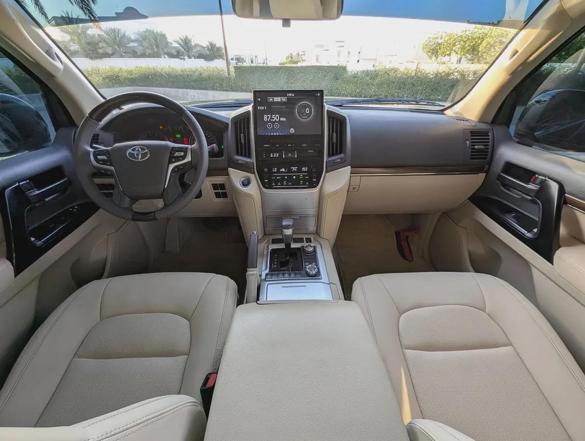 Toyota Land Cruiser GXR 2020 Facelifted 2025 - GCC Specs - Excellent Condition-2-2