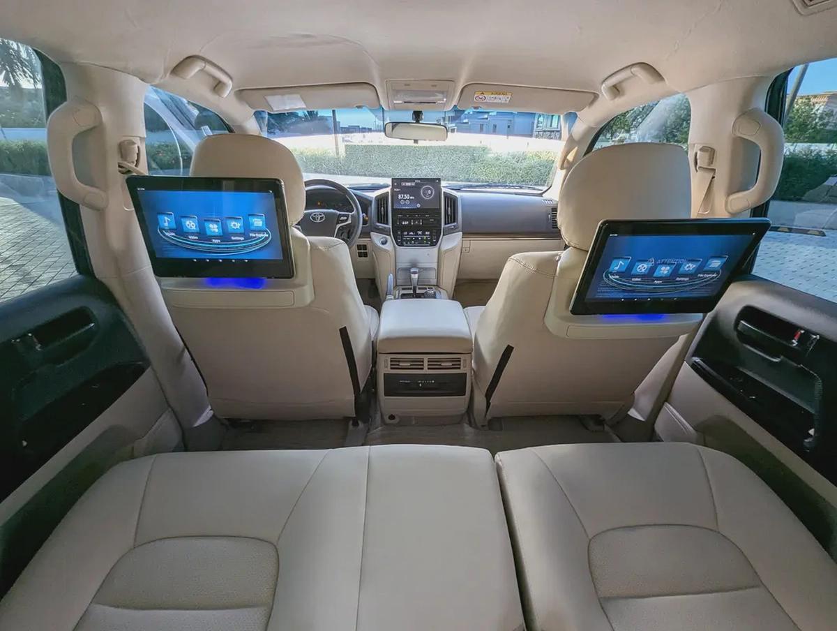 Toyota Land Cruiser GXR 2020 Facelifted 2025 - GCC Specs - Excellent Condition-4-4