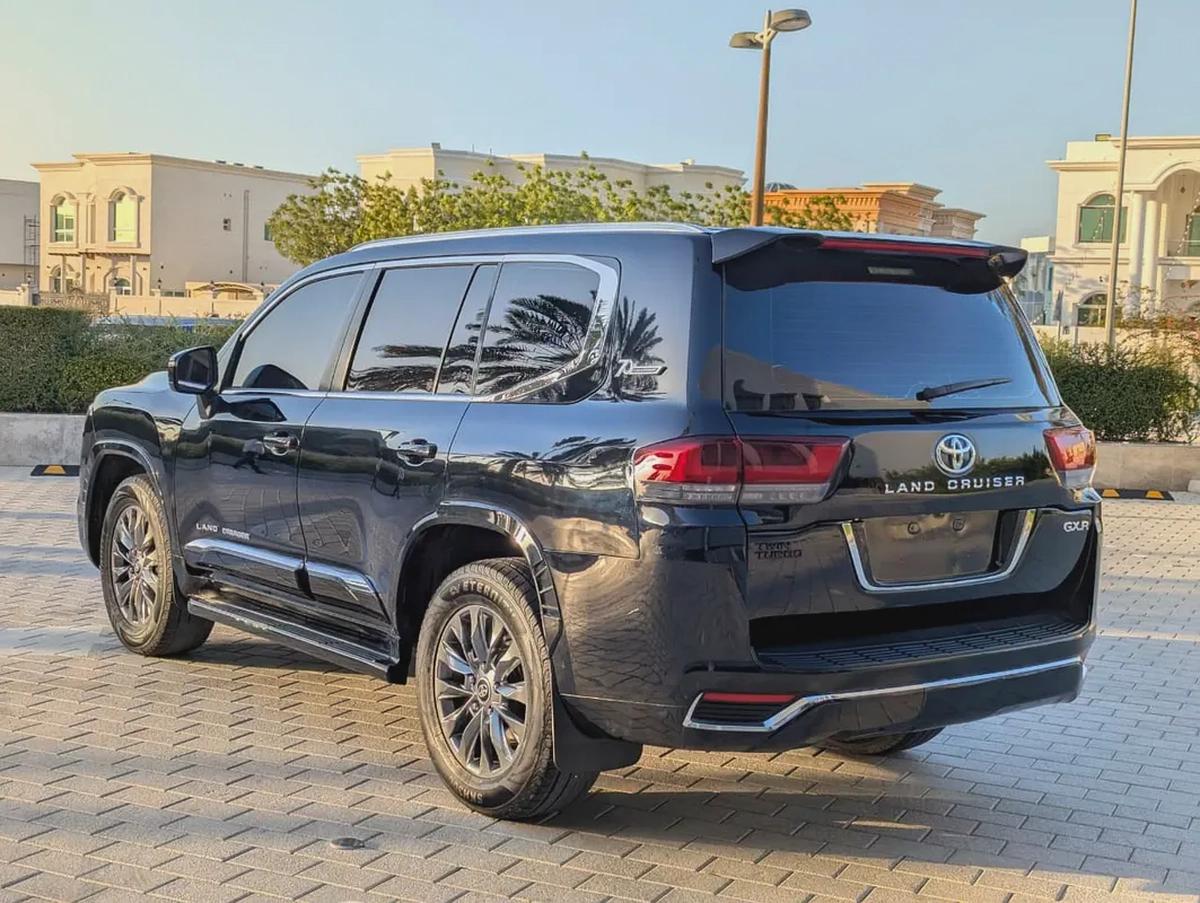 Toyota Land Cruiser GXR 2020 Facelifted 2025 - GCC Specs - Excellent Condition-12-12