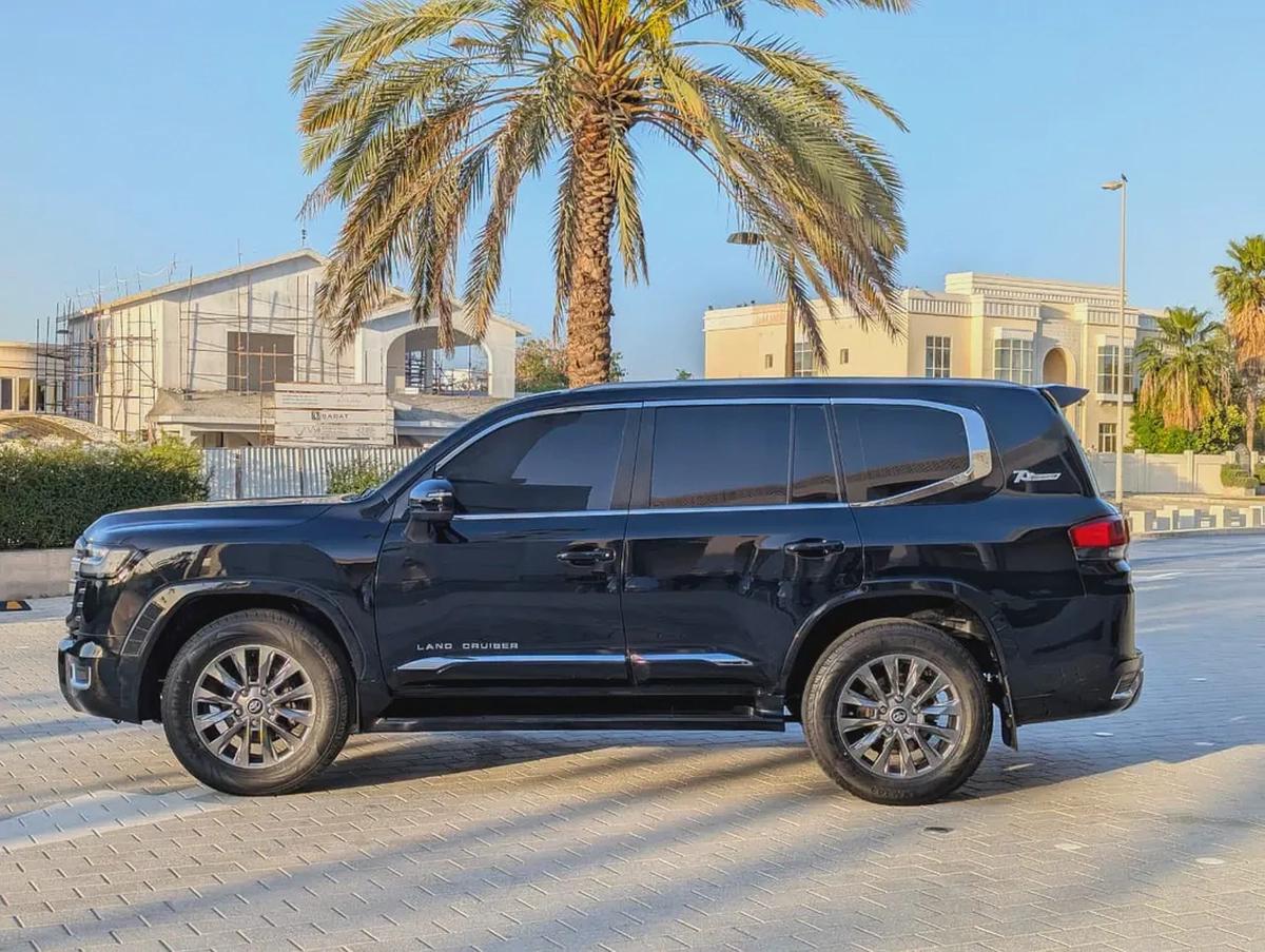 Toyota Land Cruiser GXR 2020 Facelifted 2025 - GCC Specs - Excellent Condition-13-13