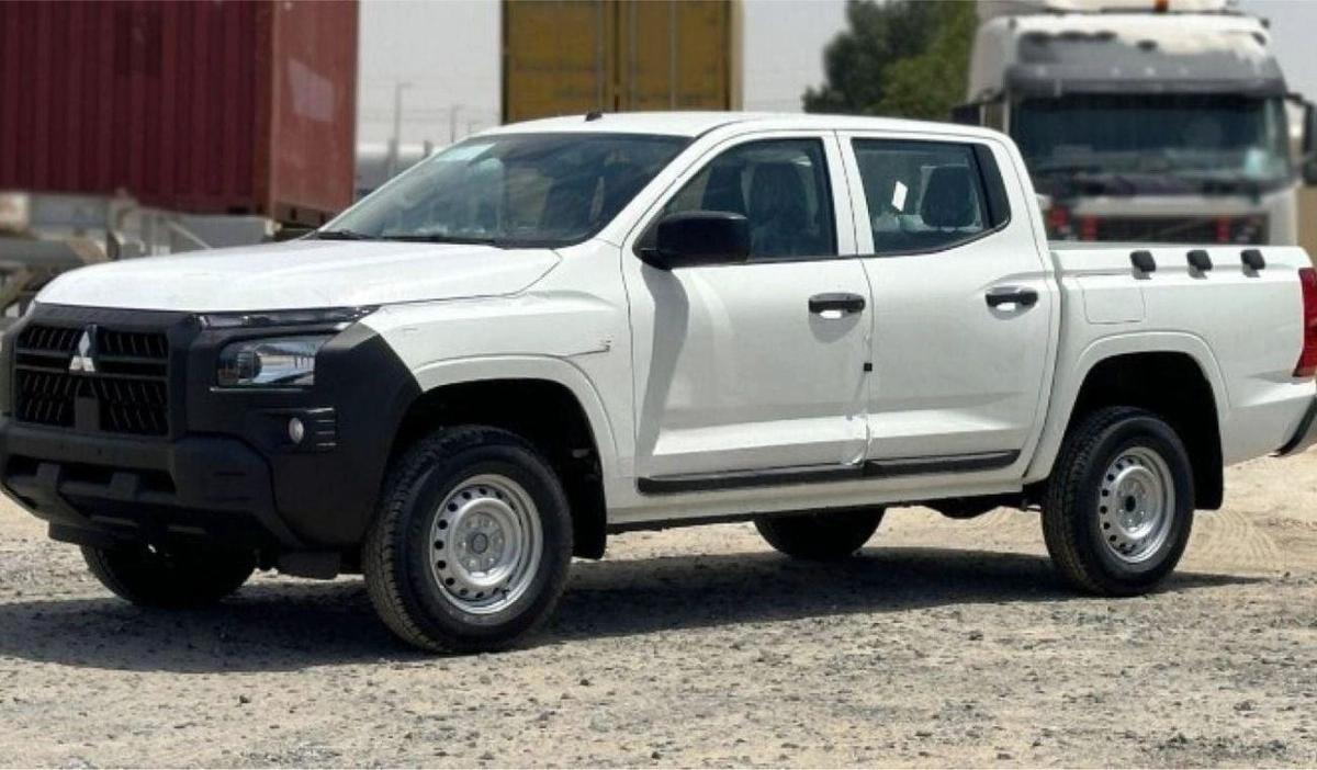 Mitsubishi L200 L200 2.4L petrol DC 4W GL New Face 5MT-0-0