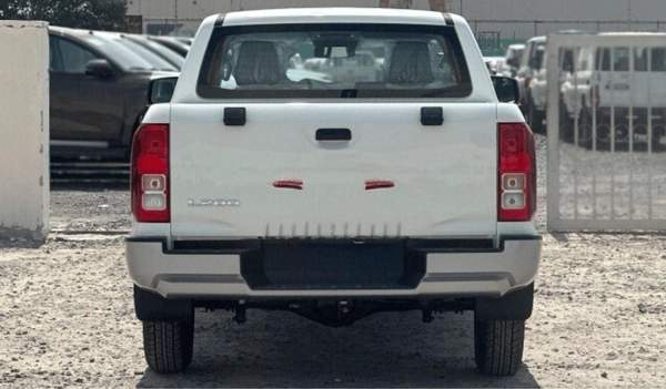 Mitsubishi L200 L200 2.4L petrol DC 4W GL New Face 5MT
