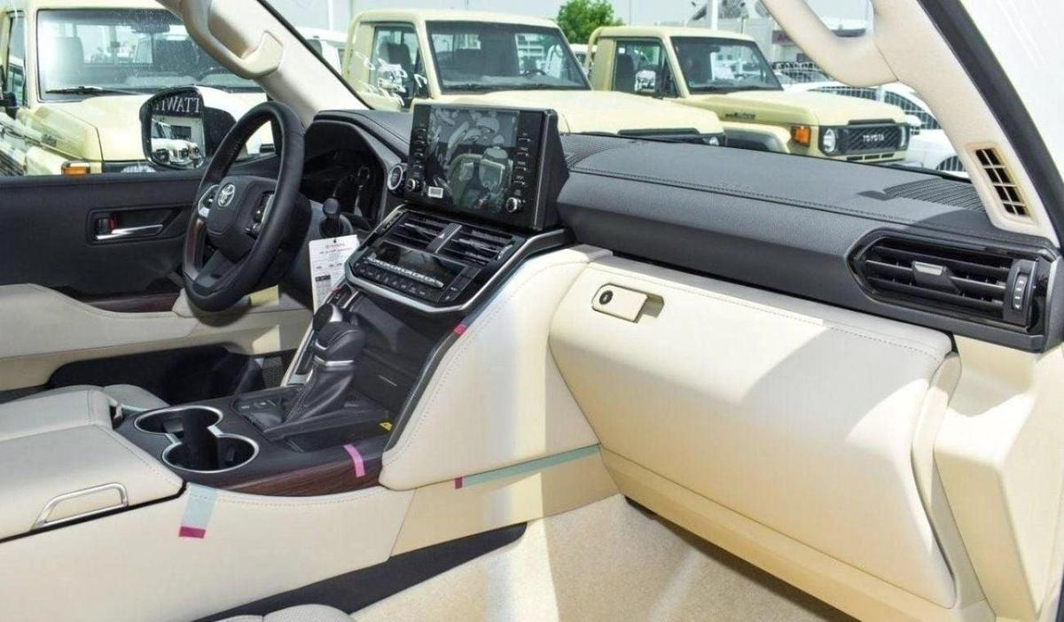 Toyota Land Cruiser Toyota Land Cruiser GXR 4.0L Petrol V6 2025-7-7