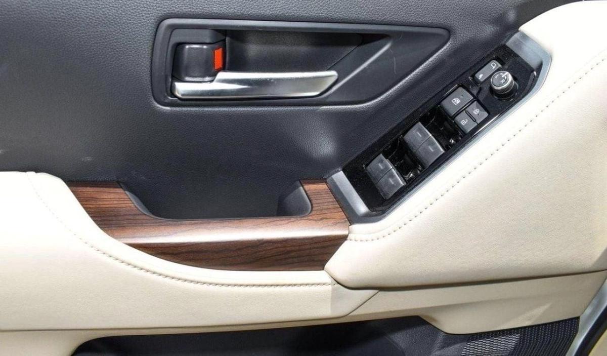 Toyota Land Cruiser Toyota Land Cruiser GXR 4.0L Petrol V6 2025-15-15