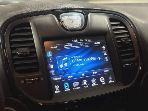 Chrysler 300S | 2016 | V6 | Luxury Sport Sedan | Excellent Condition.