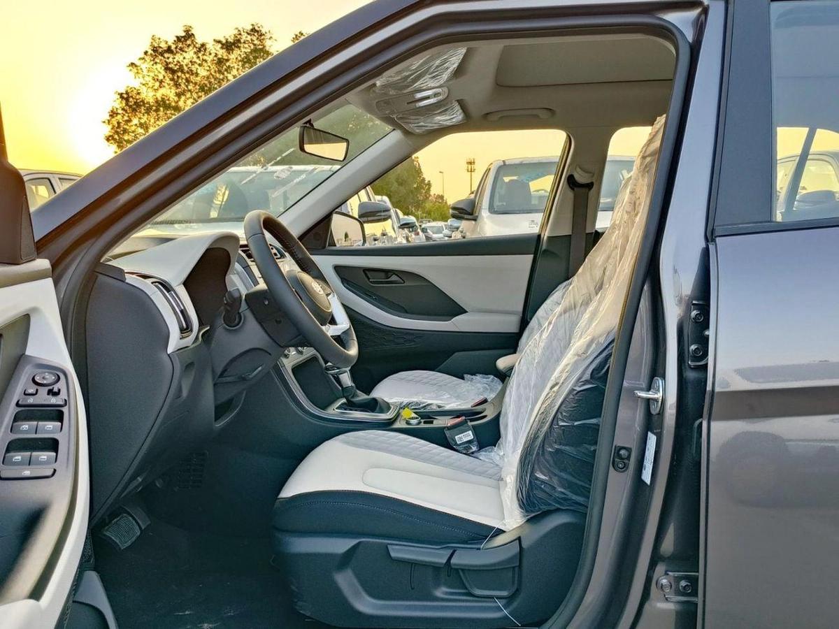 Hyundai Creta PREMIER PLUS/1.5L V4 A/T/FULL OPTION/8" DISPLAY AUDIO/RR CAMERA/PUSH START PANAROMIC SUNROOF/CODE# C-6-6