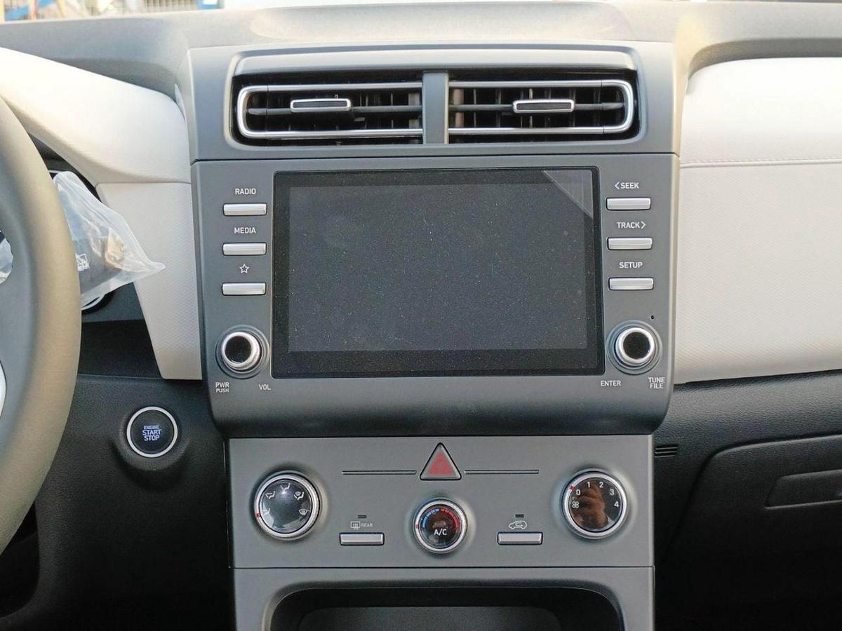 Hyundai Creta PREMIER PLUS/1.5L V4 A/T/FULL OPTION/8" DISPLAY AUDIO/RR CAMERA/PUSH START PANAROMIC SUNROOF/CODE# C-12-12