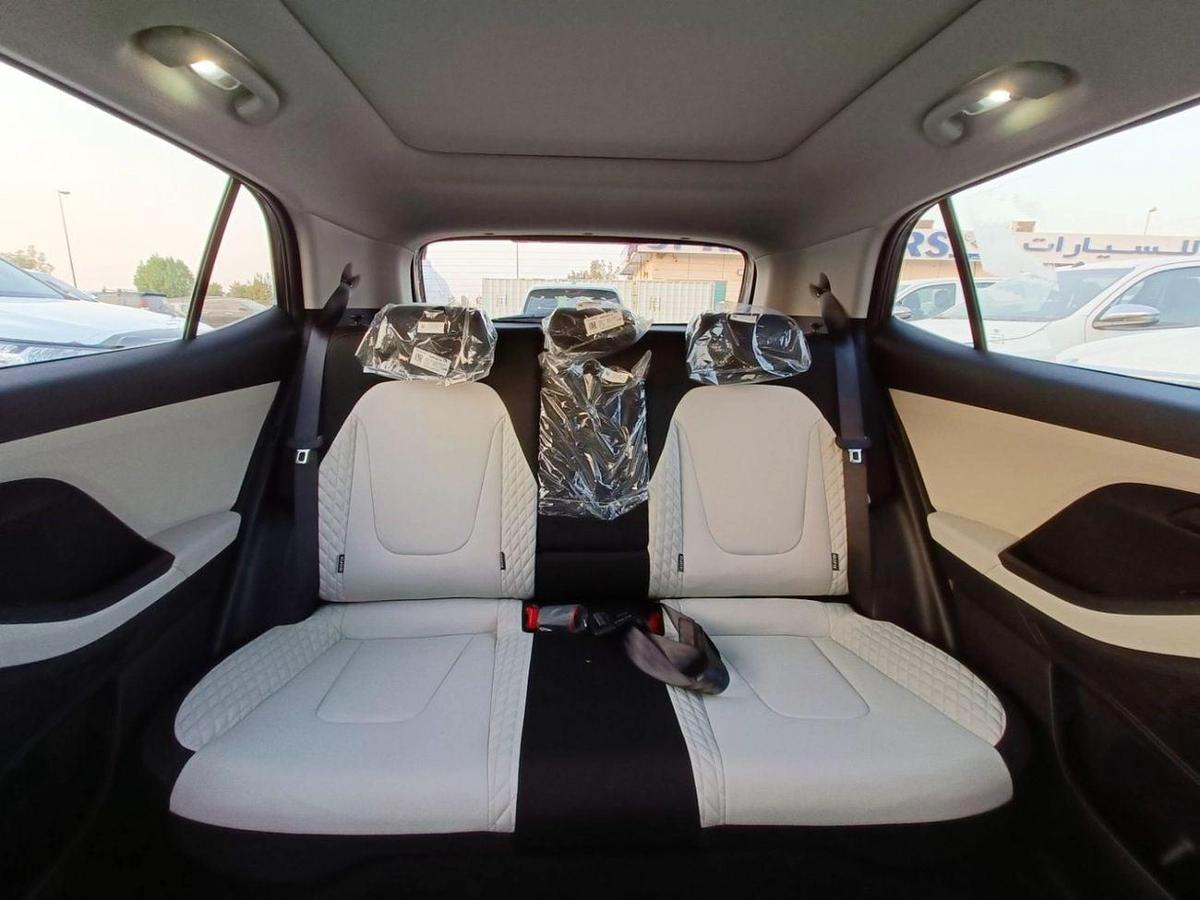 Hyundai Creta PREMIER PLUS/1.5L V4 A/T/FULL OPTION/8" DISPLAY AUDIO/RR CAMERA/PUSH START PANAROMIC SUNROOF/CODE# C-14-14