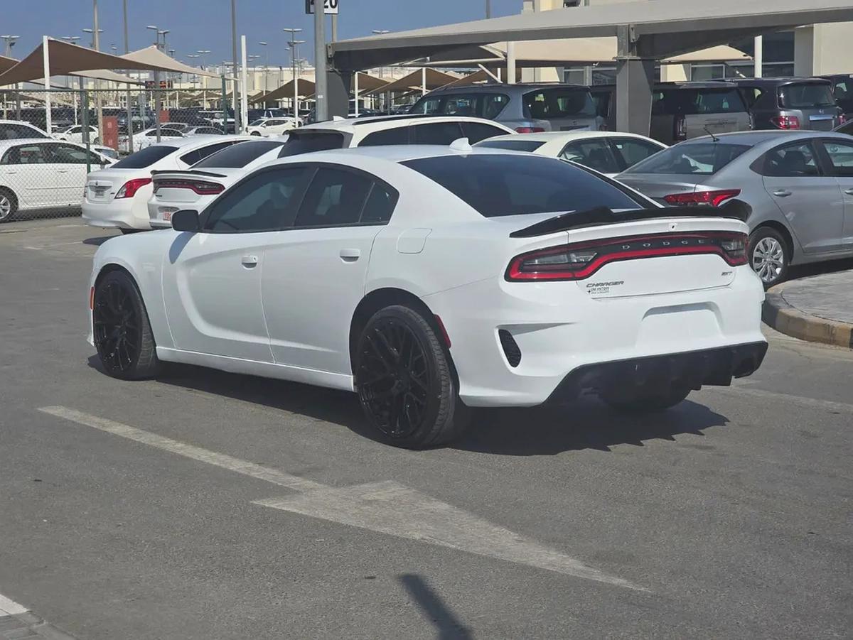 دودج تشارجر 2017 مواصفات امريكية 6 سلندر بحالة جيدة-3-3