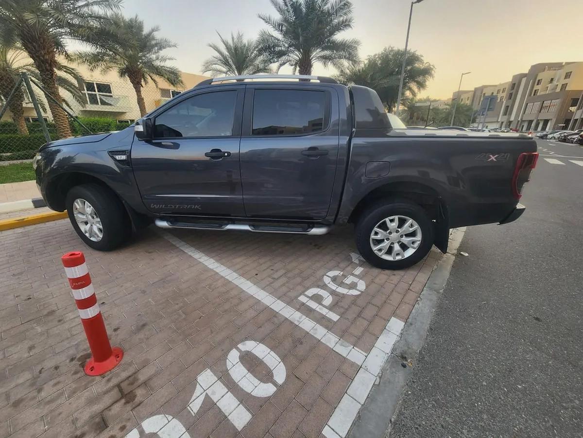 4X4 DIESEL 2015 Ford Ranger 3.2L || GCC Specs ||Well maintained single owner used-0-0