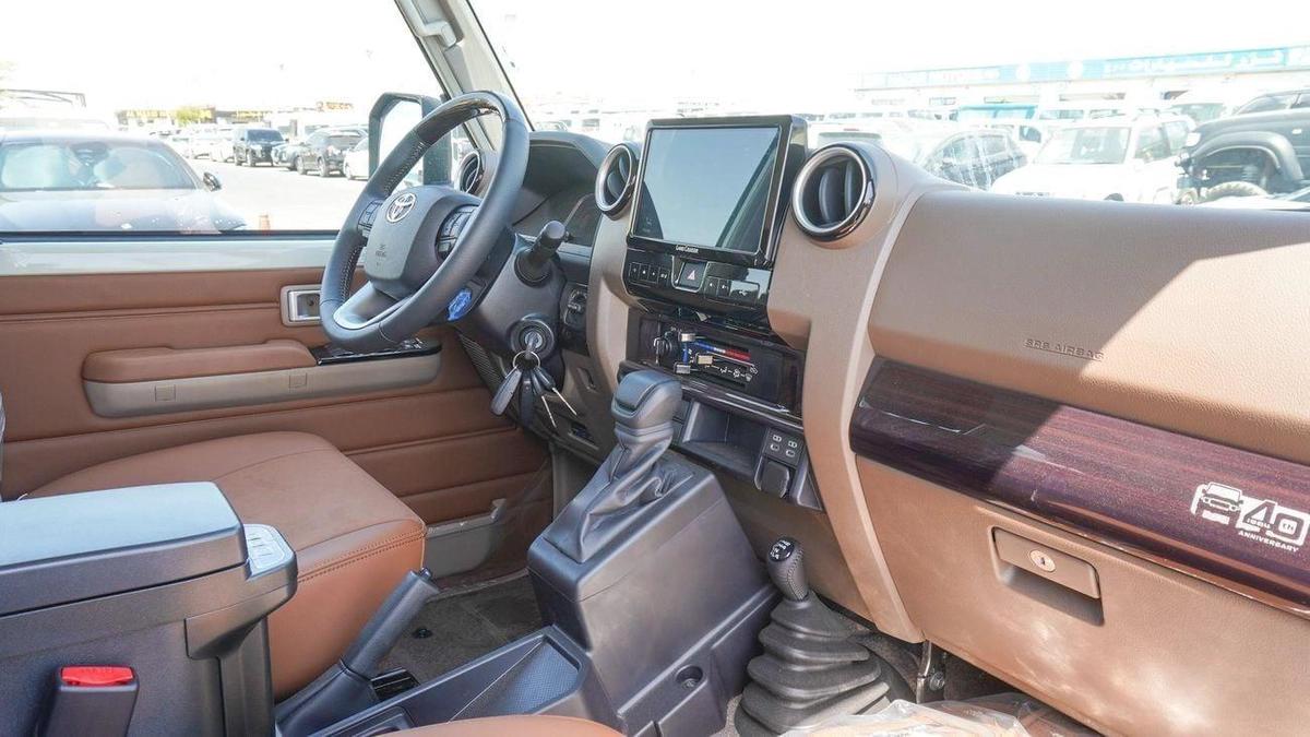 Toyota Land Cruiser 70 2.8L DIESEL Oman Specs-11-11