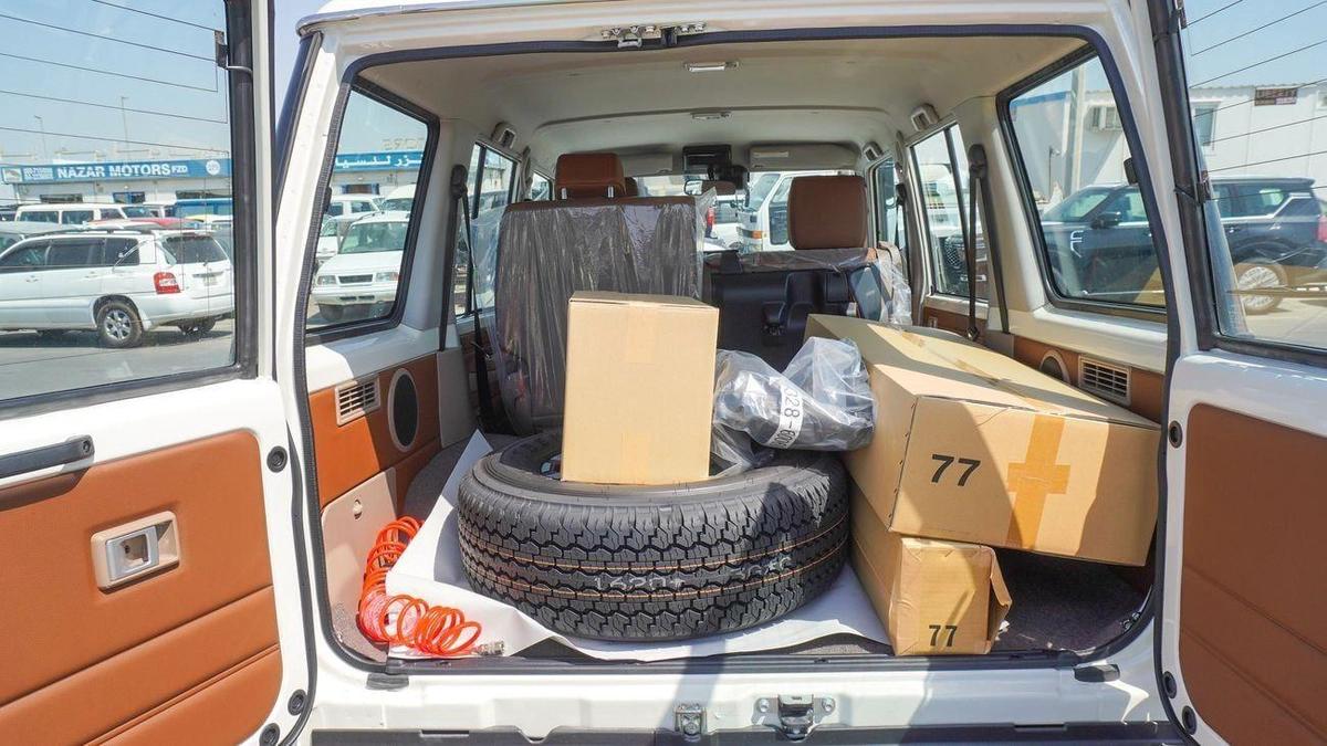 Toyota Land Cruiser 70 2.8L DIESEL Oman Specs-14-14