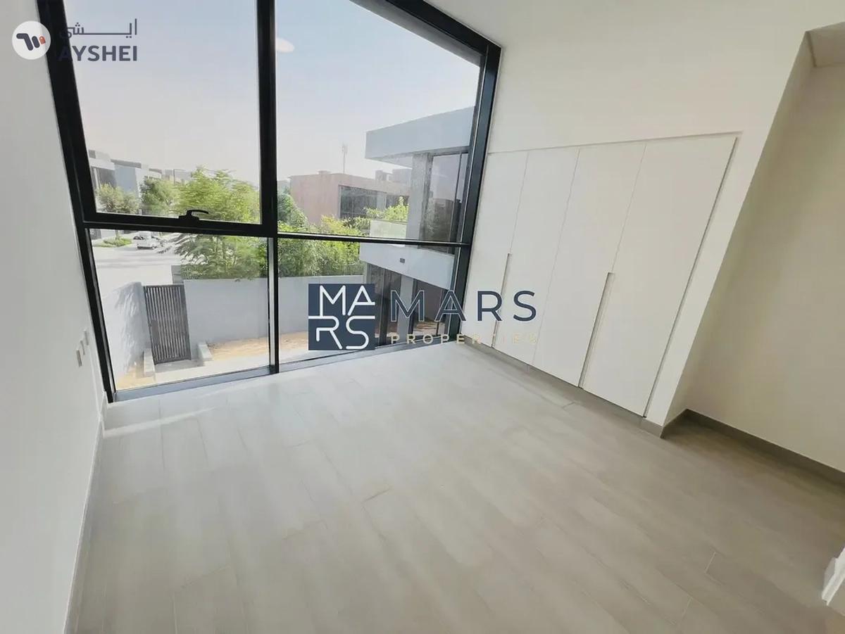 Modern Luxurious Brand New 4bhk + Private Pool + Gate Community + Maid Room -28-28