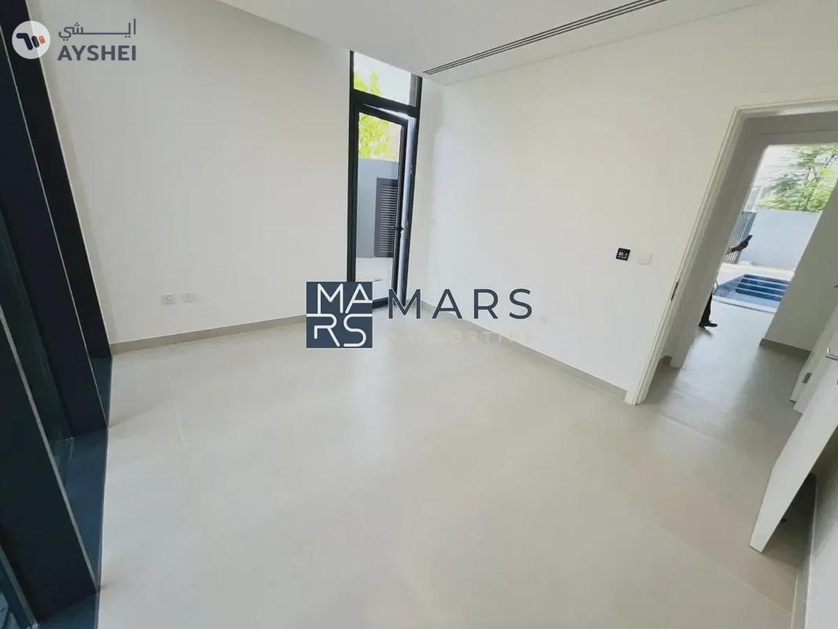 Modern Luxurious Brand New 4bhk + Private Pool + Gate Community + Maid Room -3-3