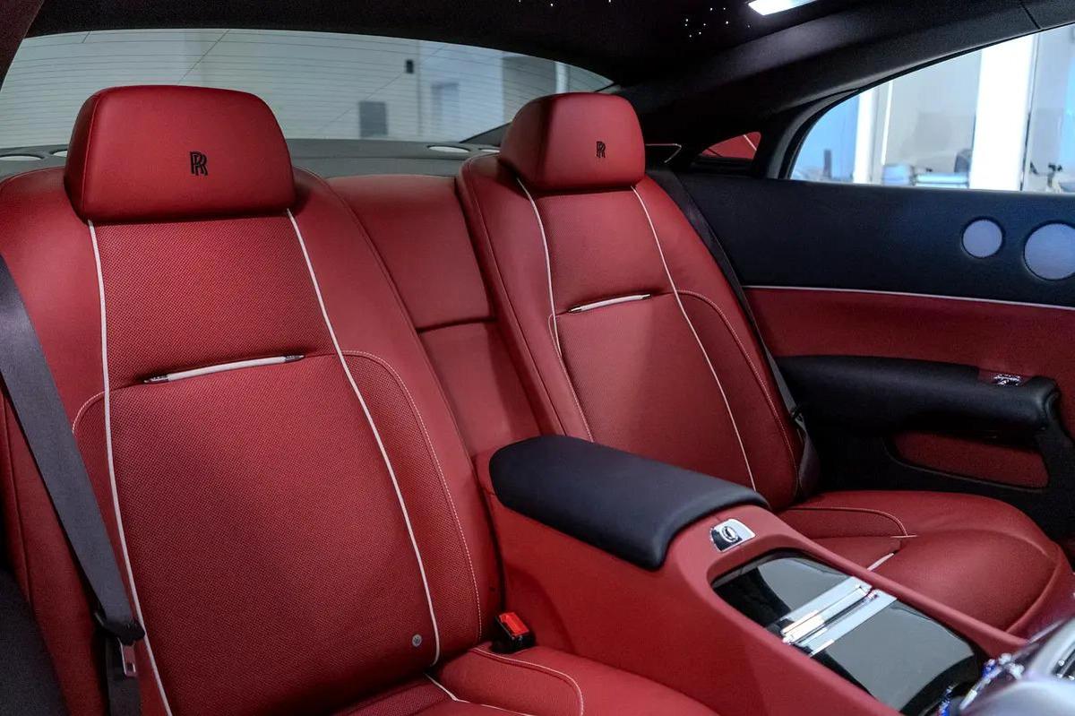 2017 Rolls-Royce Wraith, Fully Loaded, Excellent Condition, GCC Spec-8-8