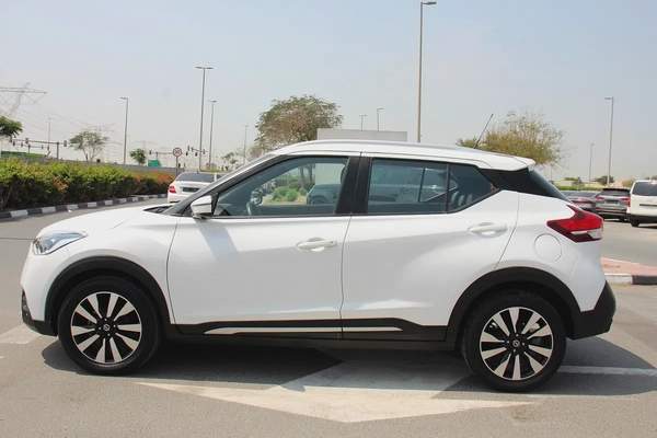 Nissan Kicks 2018 Gcc Full Option 360 Camera Leather (466x 48) With Without Down Payment