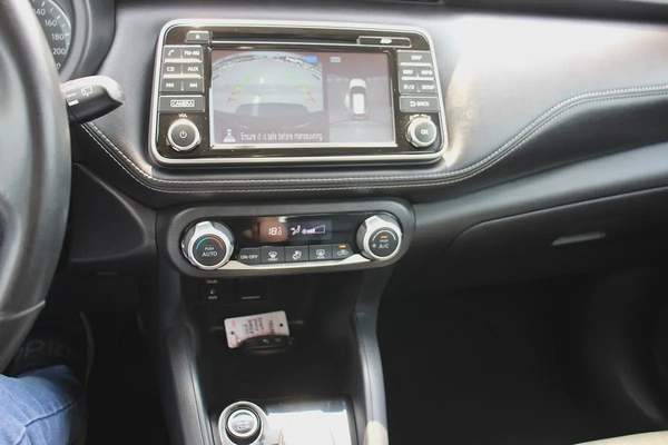 Nissan Kicks 2018 Gcc Full Option 360 Camera Leather (466x 48) With Without Down Payment