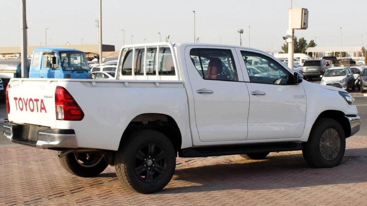 Toyota Hilux HILUX 2.7L AT MED OPTION-7-7