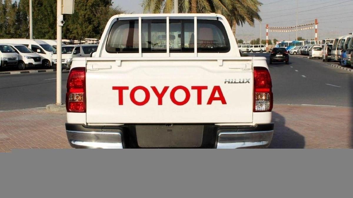 Toyota Hilux HILUX 2.7L AT MED OPTION-8-8