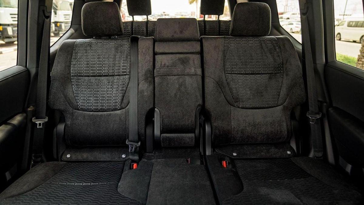 Toyota Land Cruiser LC GXR 3.3D\(LHD) TOYOTA LAND CRUISER LC300 GXR 3.3D AT MY2025 – BLACK-20-20