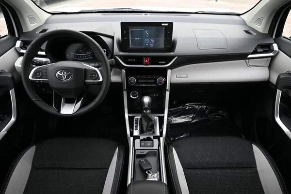 Toyota Veloz full option 1.5L