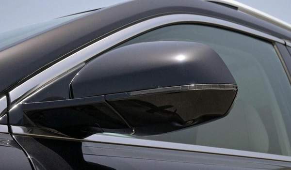 MG RX5 Brand New MG RX5 Plus Deluxe FOR EXPORT A/T | Petrol | Black/Beige | N-RX5-DEL-1.5-25|