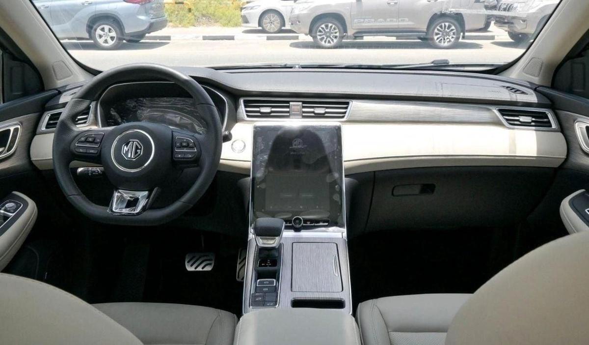 MG RX5 Brand New MG RX5 Plus Deluxe FOR EXPORT A/T | Petrol | Black/Beige | N-RX5-DEL-1.5-25|-12-12