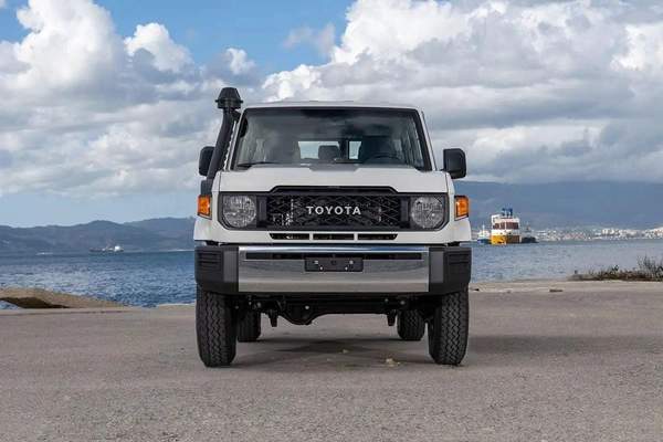 Toyota Land Cruiser 70 LC76 2.8L AT V4 DIESEL 2025